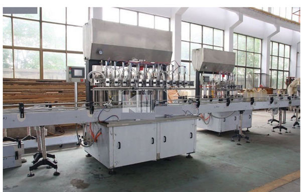 Uzņēmumi Ražošanas mašīna Augstas kvalitātes šampūnu pildīšanas mašīna