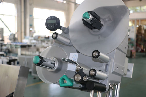 Vakuuma asins savākšanas cauruļu marķēšanas mašīna